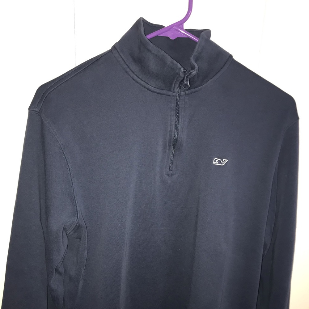 Men’s Navy Vineyard Vines 1/4 pullover.